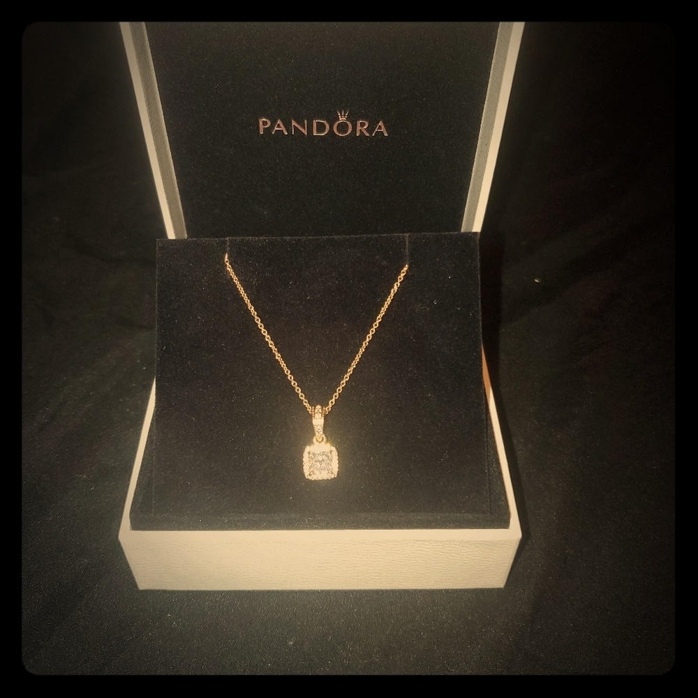 rose gold diamond pendant